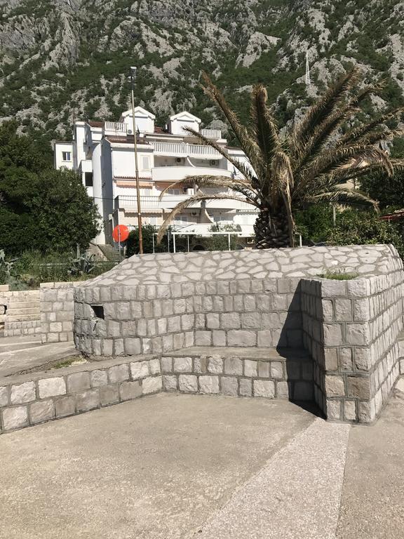 Apartment Titaneli Kotor Ngoại thất bức ảnh